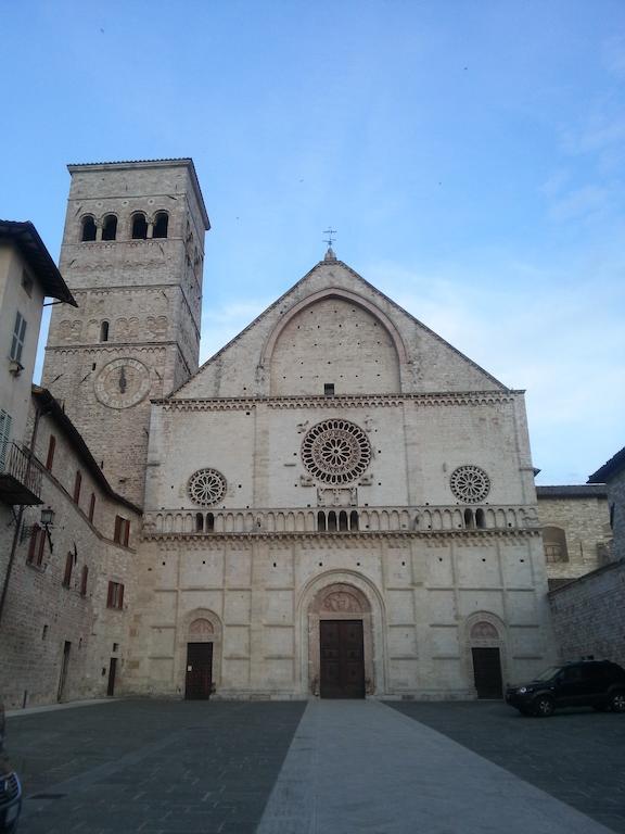 Il Cortile Di San Rufino Apartment Assisi Room photo